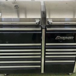 Snap On Grill Tool Box With Mini Fridge..... Excellent Condition.... No Flaws Works Great Asking 800