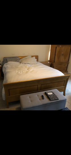 🛏️ For Sale: King Size Bed Frame + Large Cabinet (No Mattress)