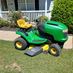 John Deere Riding Mower 