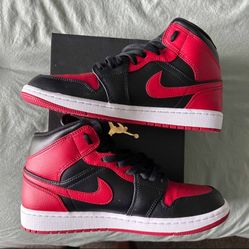 Jordan 1 Mids Banned 