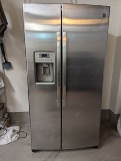 GE Profile Counter-Depth Refrigerator - Stainless Steel (Working Perfectly)