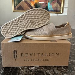 REVITALIGN Women's Mariner Soho Sneaker 5.5