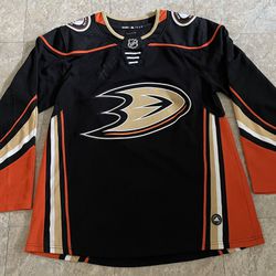 Men's Anaheim Ducks Fanatics Black Breakaway Home Jersey Size 52  Large 