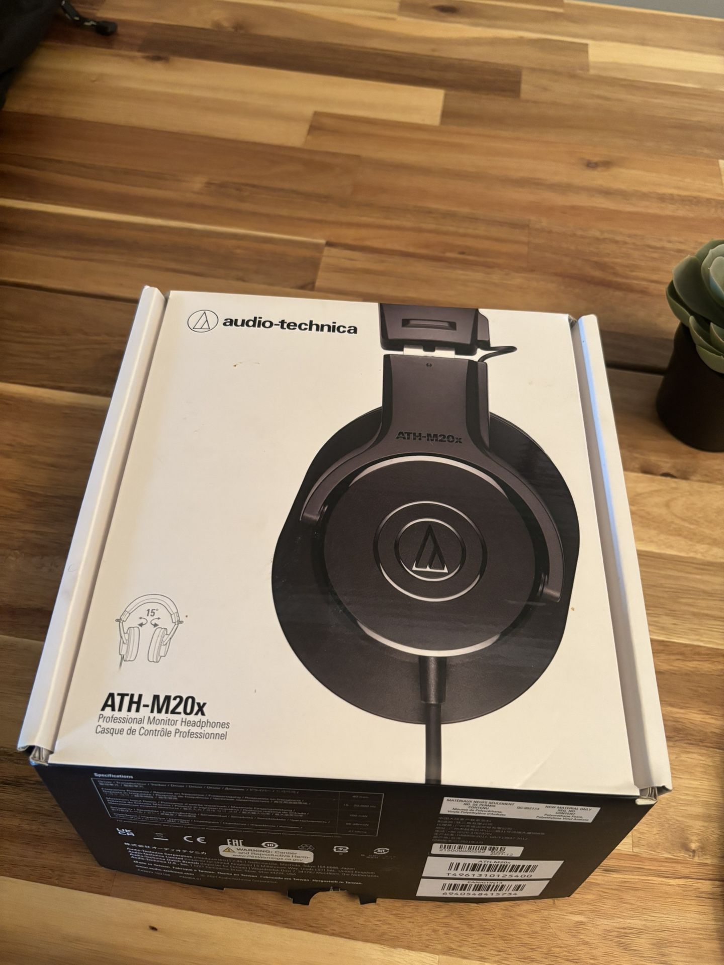 Audio-technical Headphones W/ Pro Adapt