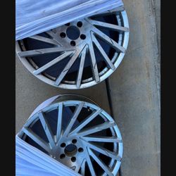 22x9.   5x112 Bolt Pattern . Fits Benz S550 