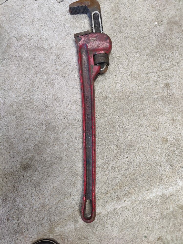 Heavy Duty 24 Inch Plumbers Wrench
