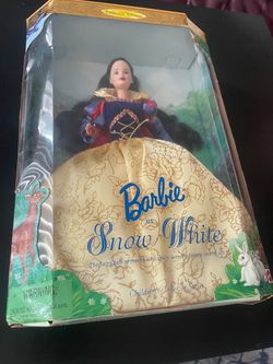 Barbie as Snow White