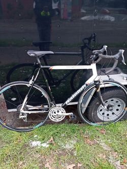 Raleigh 700c road bike sales