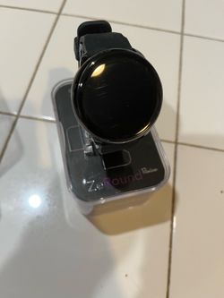 Smart Watch Can Be Paired With iPhone And Samsung
