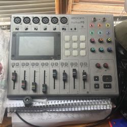 Zoom Podtrak P8 Podcast Mixer