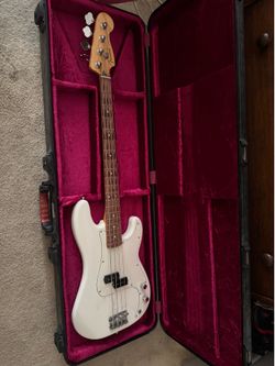 mint Fender Precision Bass with Pau Ferro fretboard