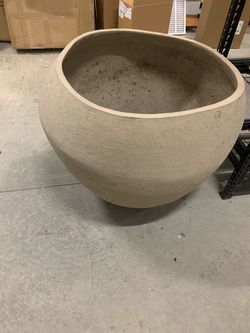 Flower pot
