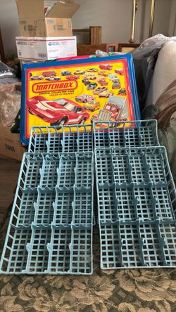 MATCHBOX OFFICIAL COLLECTOR CASE , Holds 48 Cars