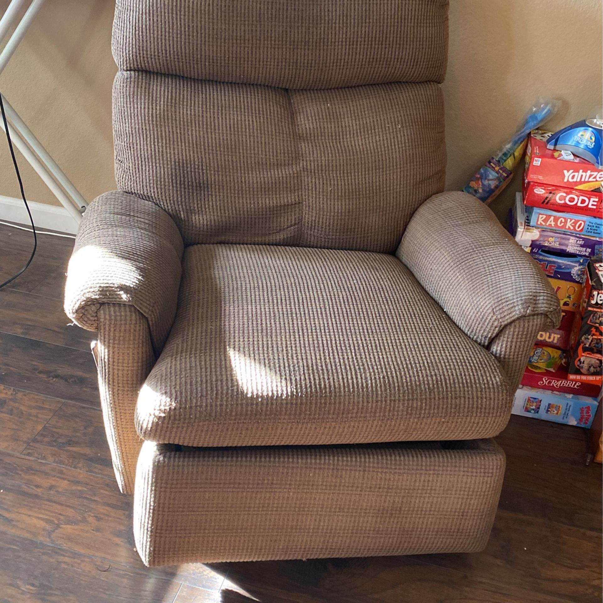 Brown Tweed Recliner