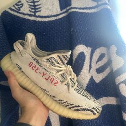 Yeezy 350 Zebra  Size 11