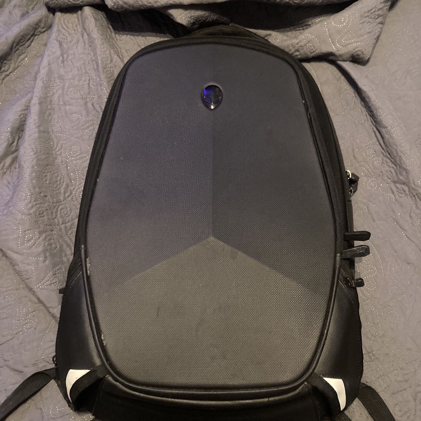 Alienware V2.0 18 Inch Backpack