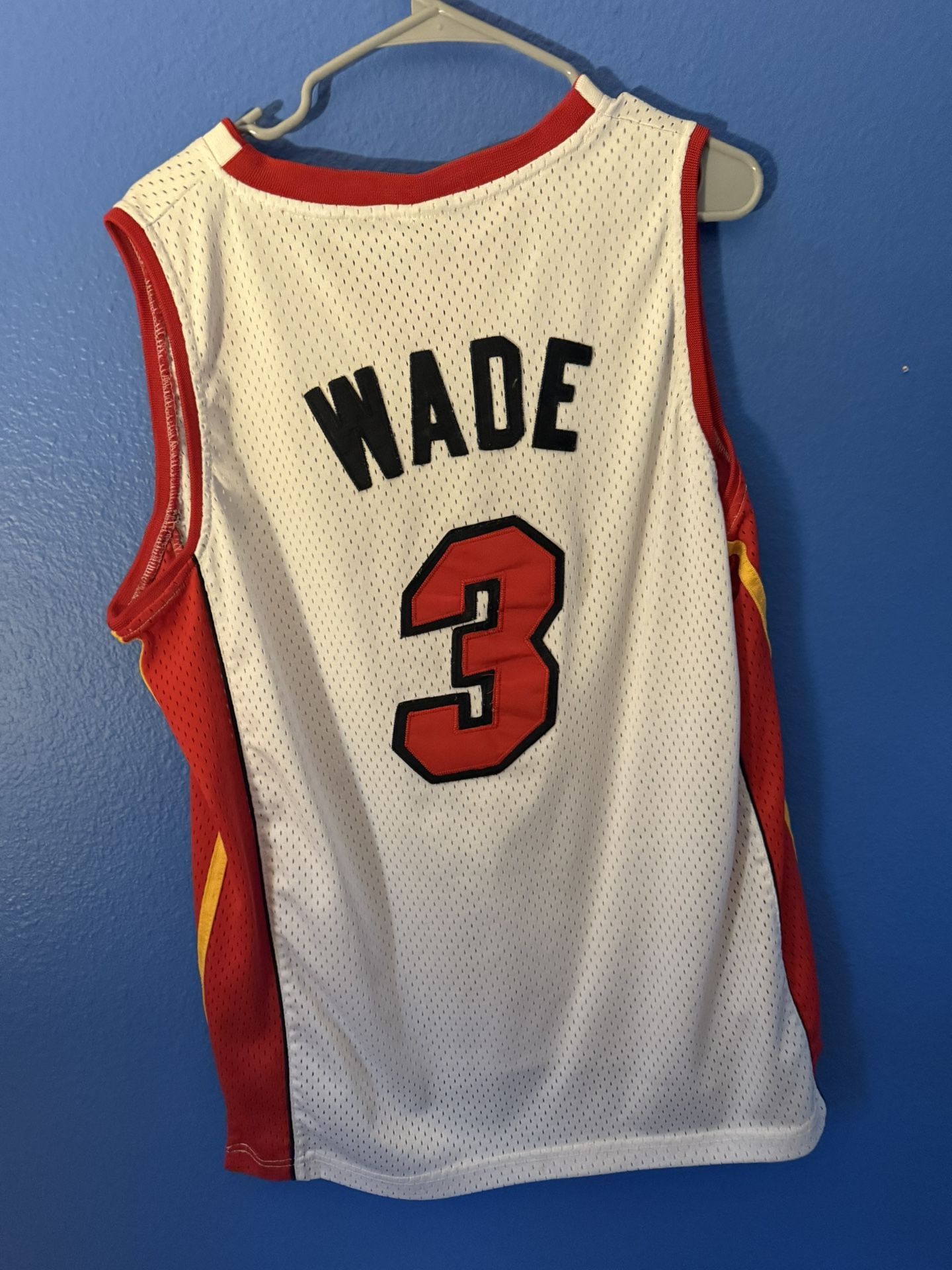 WADE 3 Jersey