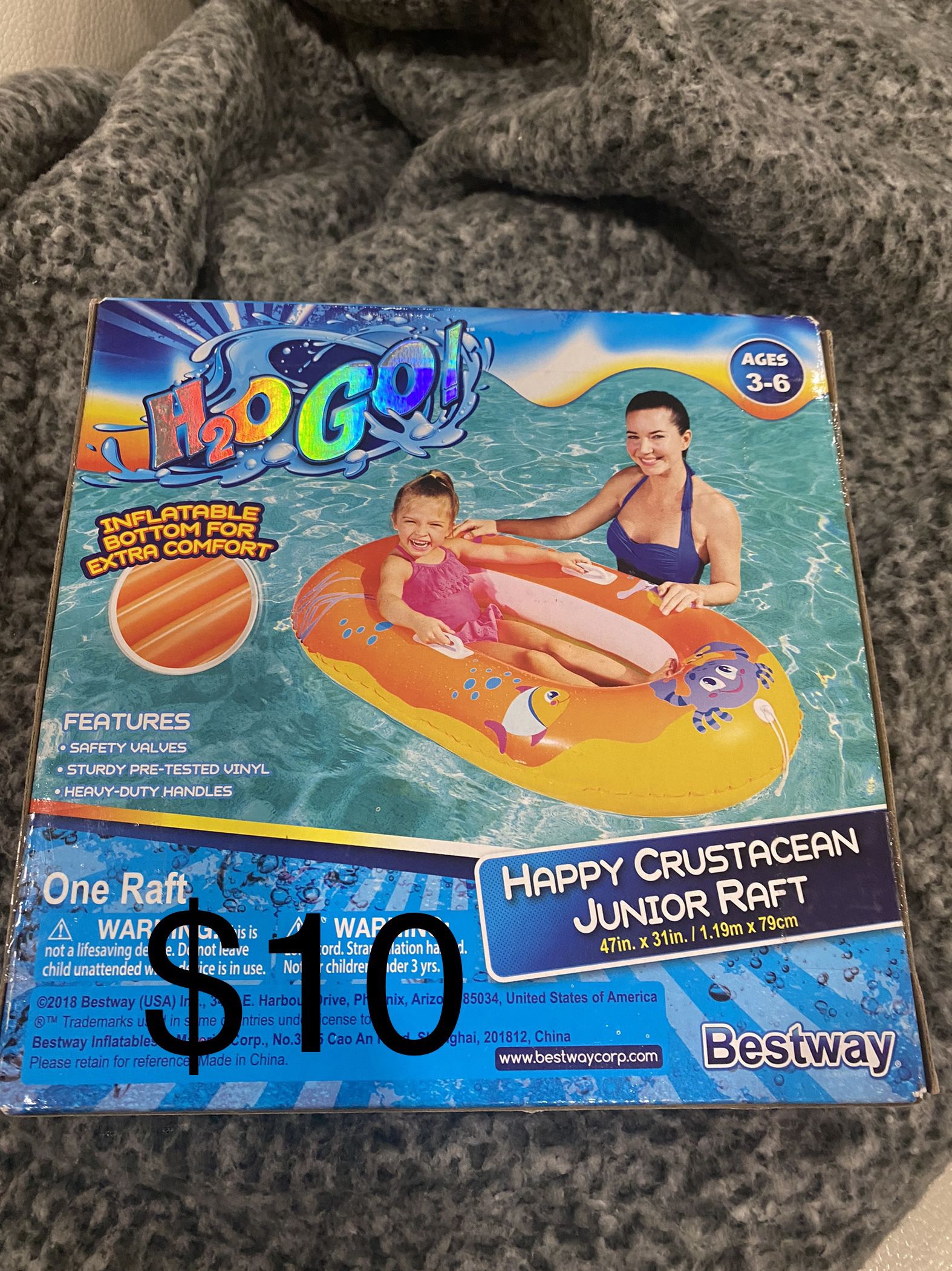 INFLATABLE JUNIOR RAFT BOAT GIFT PICK UP IN NORTH HOLLYWOOD SEE MY OTHER ITEMS 