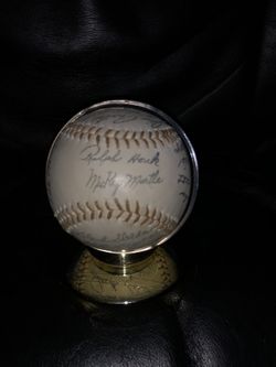 1961-62 NY Yankees ( Stadium Souvenir Facsimile Autographed Baseball) This Item was Sold as a Kids Item in the early 60’s at the Yankees Souvenir Sta