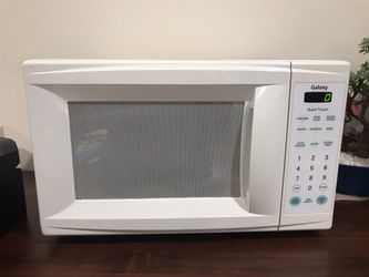 Microwave (very good condition)