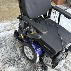 Avid Velocity Wheelchair 
