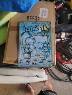 Tunavilla Fish Metal Sign