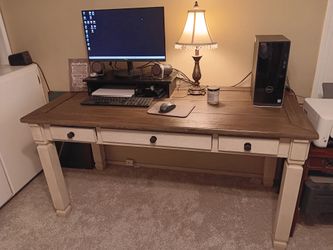 Wood Table computer desk