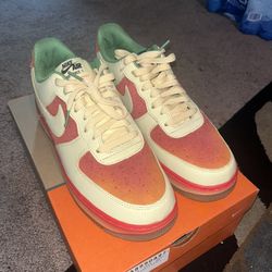 Air Force 1s Mens Sz 9