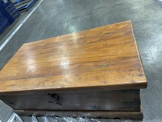 Antique Cofre nogal singlo XVII