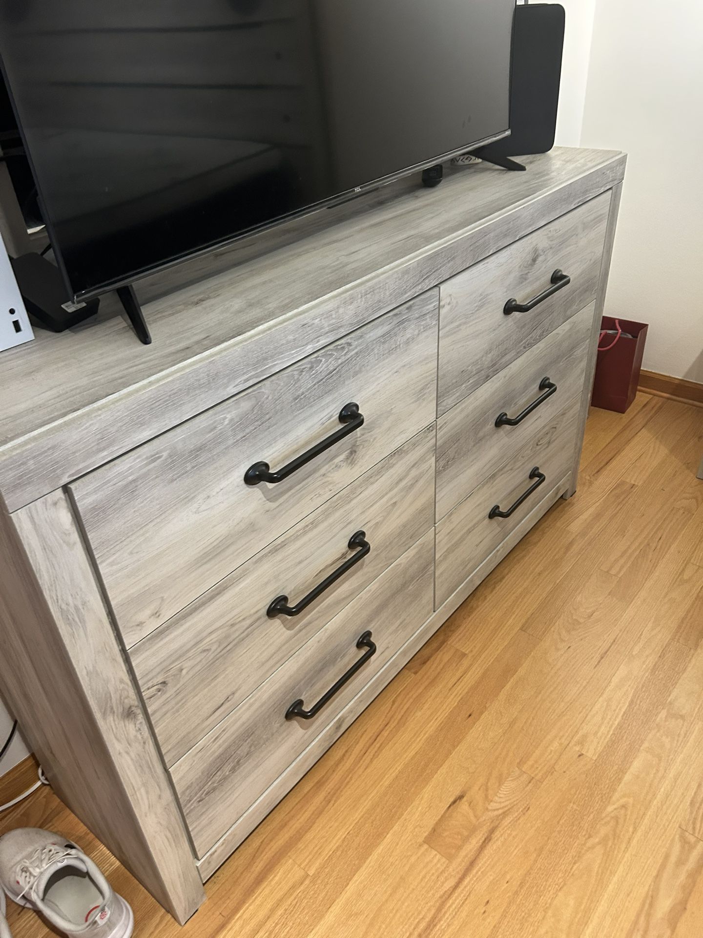 Queen Size Bedroom Set