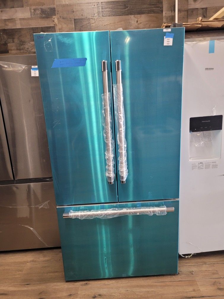 Thermador Refrigerator New Open Box Has Dent Top Left Side Fron Is Perfect. We Are Located Att 17 49 E Main St Bridgeport Connecticut