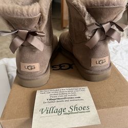 Ugg Mini Bailey BowII 