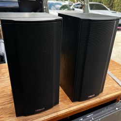 Klipsch book shelf speakers (2)