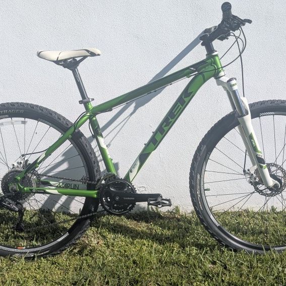 Bicycle 2013 Trek Trek Marlin 29er Gary Fisher Collection Trek