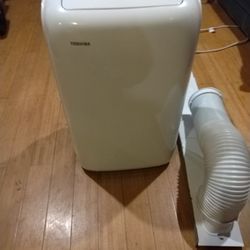 Toshiba Mobile Type Air Conditioner 8,000 B Tu/H Works Perfect Asking $170 