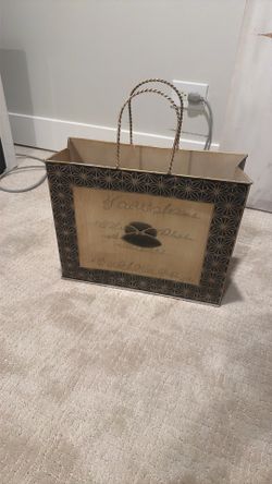 Metal Magazine Rack