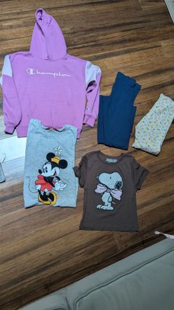 Size L (10/12)  Girls Bundle (2 PJ sets + 9 pieces)