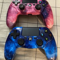 2  PS4 Controllers