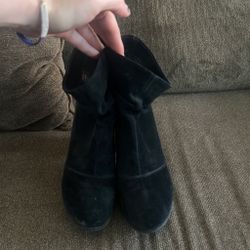 Size 9 Black suede ankle boots with a boho vibe