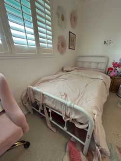 Extra long twin bed