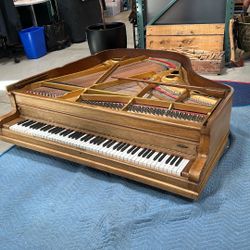 1906 Lucien OOR Baby Grand piano