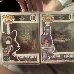 Five Nights At Freddy’s Twisted Wolf And Bonnie Pop Figure