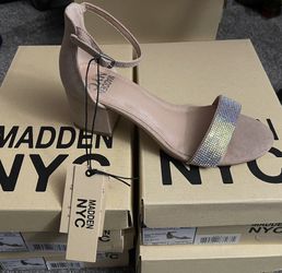 Madden NYC Block, Heel Sandal, Size 6