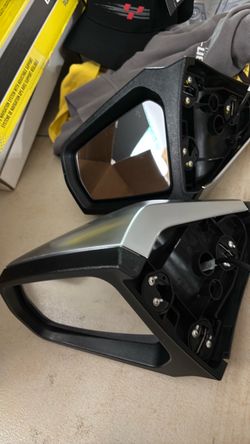 Pair of BRP OEM side mirrors with turn signals Can Am Spyder