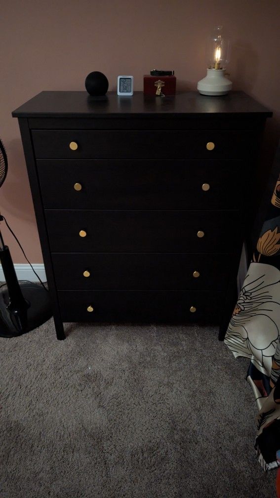Dresser Chest