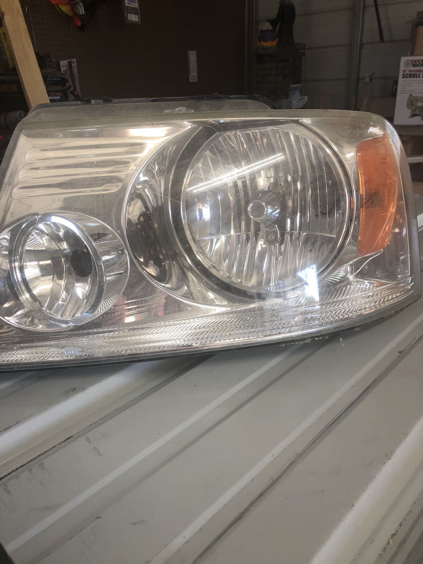 Stock Ford F-150 headlights 2003-2006