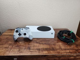 Xbox Series S Console 512GB With Controller and Cables