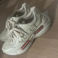 Gucci Shoes 