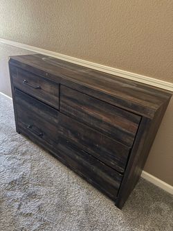 58-inch Dark Brown Distressed Wood 6-Drawer Dresser