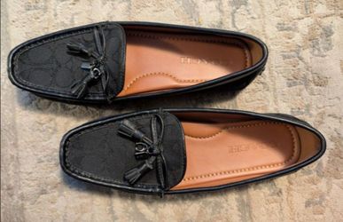 Coach women's 6.5 Greenwich Signature Loafer Black Jacquard Tassels